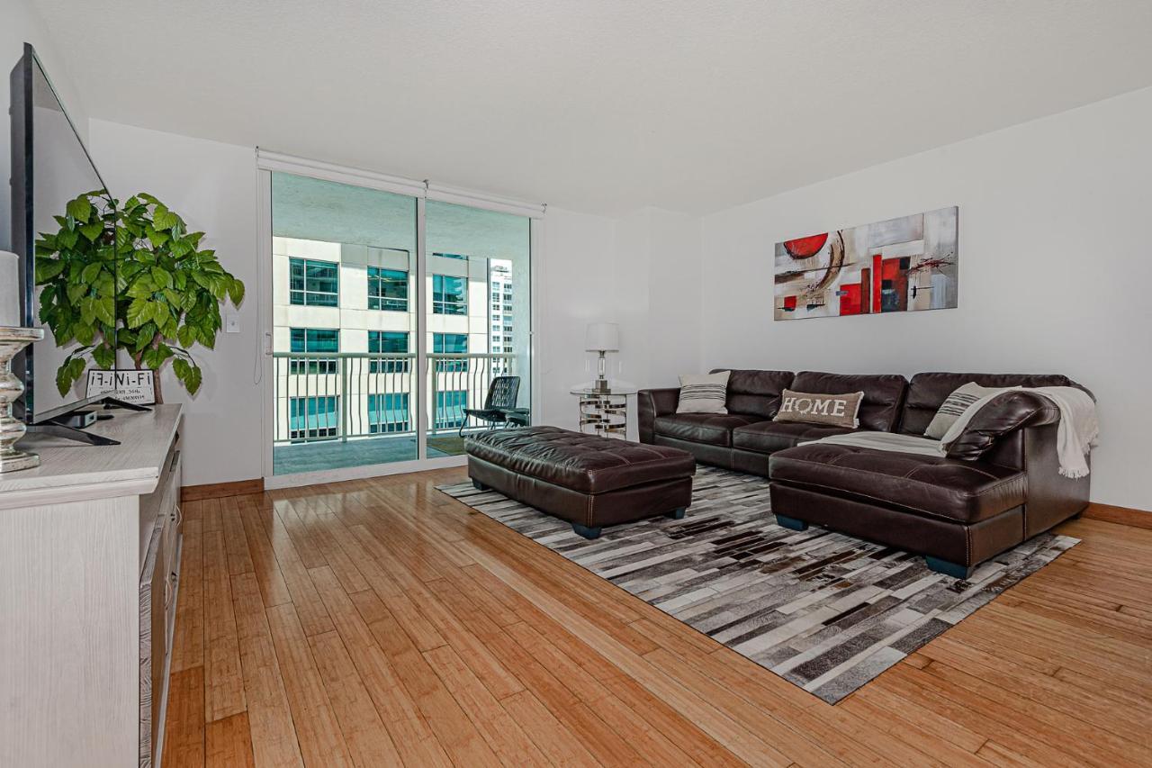 With & Ocean Views! Sleep Up To 6! Appartamento Miami